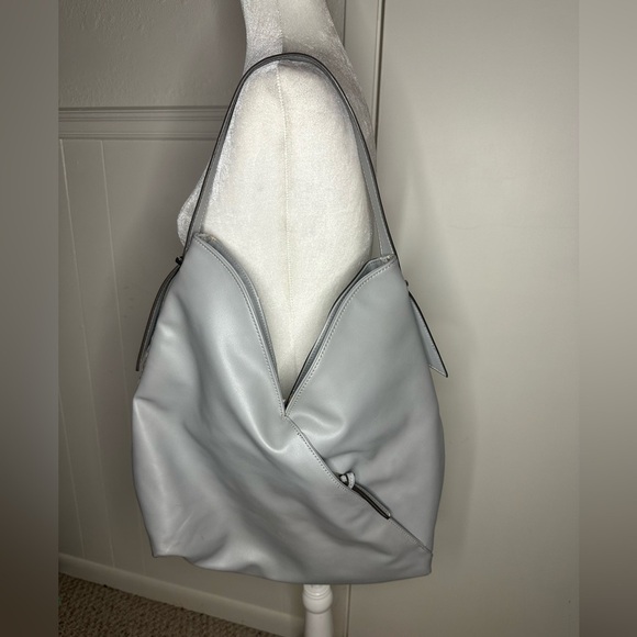 Sole Society Chic Gray Hobo Bag with Quilted Texture - Picture 3 of 13